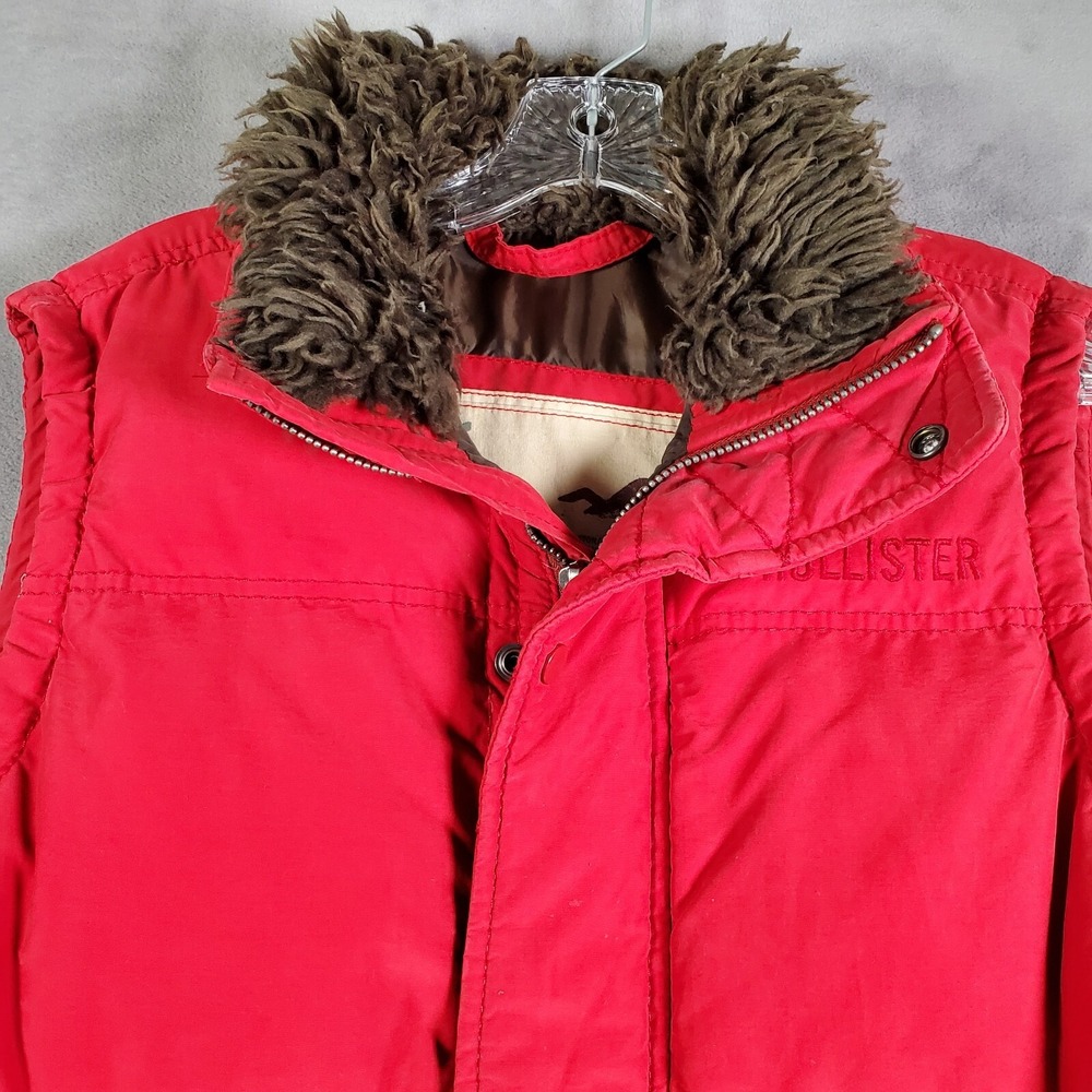 Hollister Y2K Vest Mens M Red Down Puffer Faux Fur Collar Full Zip Snap Preppy